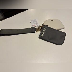 Lululemon women’s Dual Wristlet Pouch Wristlet in Charcoal and Cream- NWT